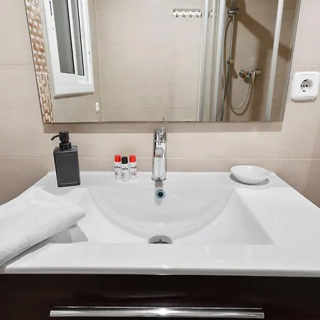Recently Renovated 2 Bedroom In Eixample Apartment