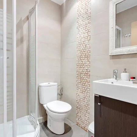 Recently Renovated 2 Bedroom In Eixample *