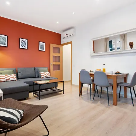 Recently Renovated 2 Bedroom In Eixample * Barcelona